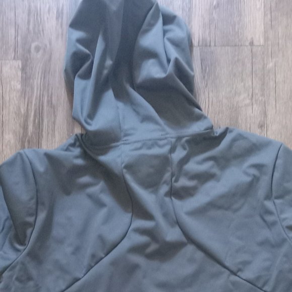 **FINAL SALE** NWT Outdoor Zippered Jacket (L) - Picture 2 of 2